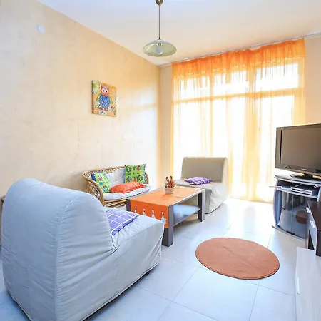 Kaltsunova House 2*