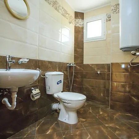 Kaltsunova House 2*