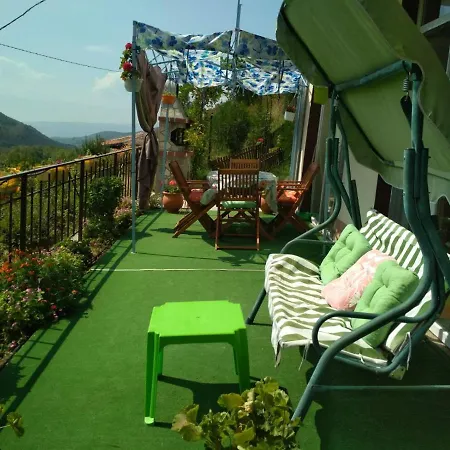 Kaltsunova House 2*