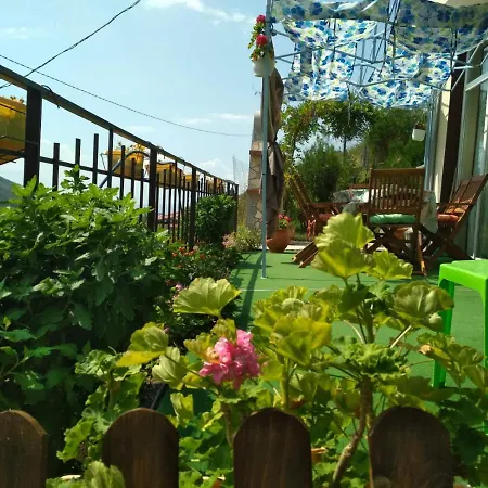 Kaltsunova House 2*